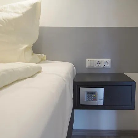 Boardinghouse Frankfurt Airport 2 * Neu-Isenburg